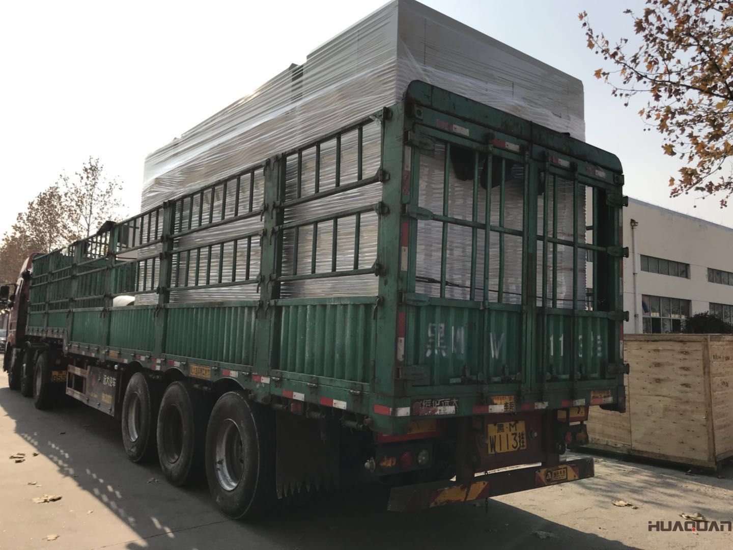 華全牌600kw靜音箱發電機組于11月20日發往內蒙古自治區