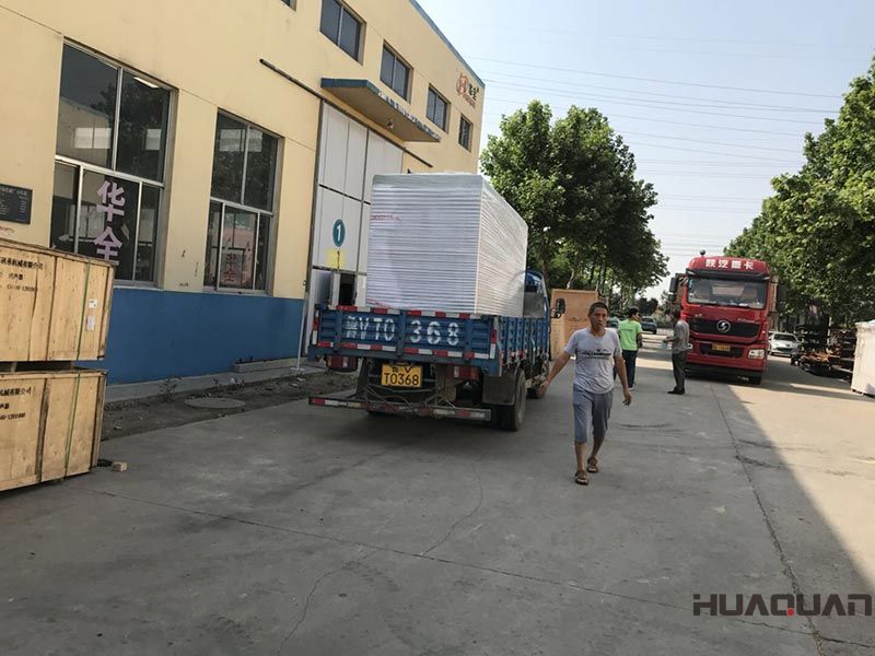 濰坊的王先生訂購的200KW移動靜音拖車發電機組在6.14號，送貨上門