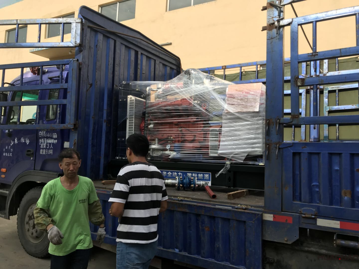 7月28號(hào)一臺(tái)50kw標(biāo)配型沼氣發(fā)電機(jī)組發(fā)往安徽