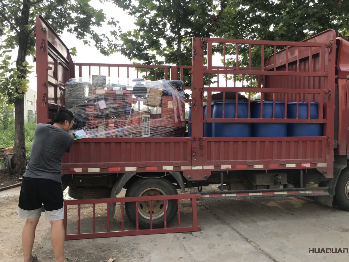 一臺50kw標配柴油發電機組于8月9日順利發往山東省