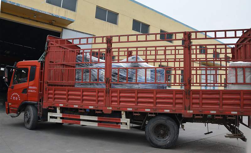 天氣陰沉，張先生從華全動(dòng)力采購的500kw靜音型發(fā)電機(jī)組于3月4日發(fā)往山東省